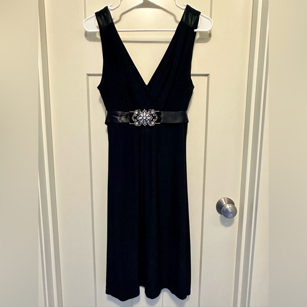 Scarlett Nite Black Formal Dress Size 12 Rhinestone Belt V-Neck
